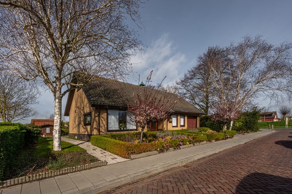 Medium property photo - Pastoor J.A.M. van den Muijsenbergstraat 2, 4513 AV Hoofdplaat